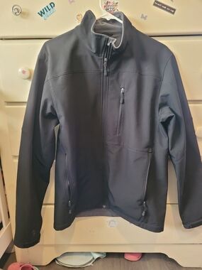 Men's Black Softshell Jacket - Tahari Size M